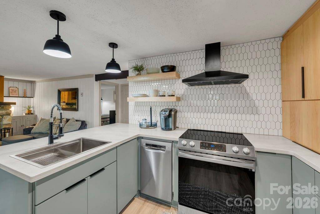 108 Northridge RD #1B, Banner Elk, NC 28604