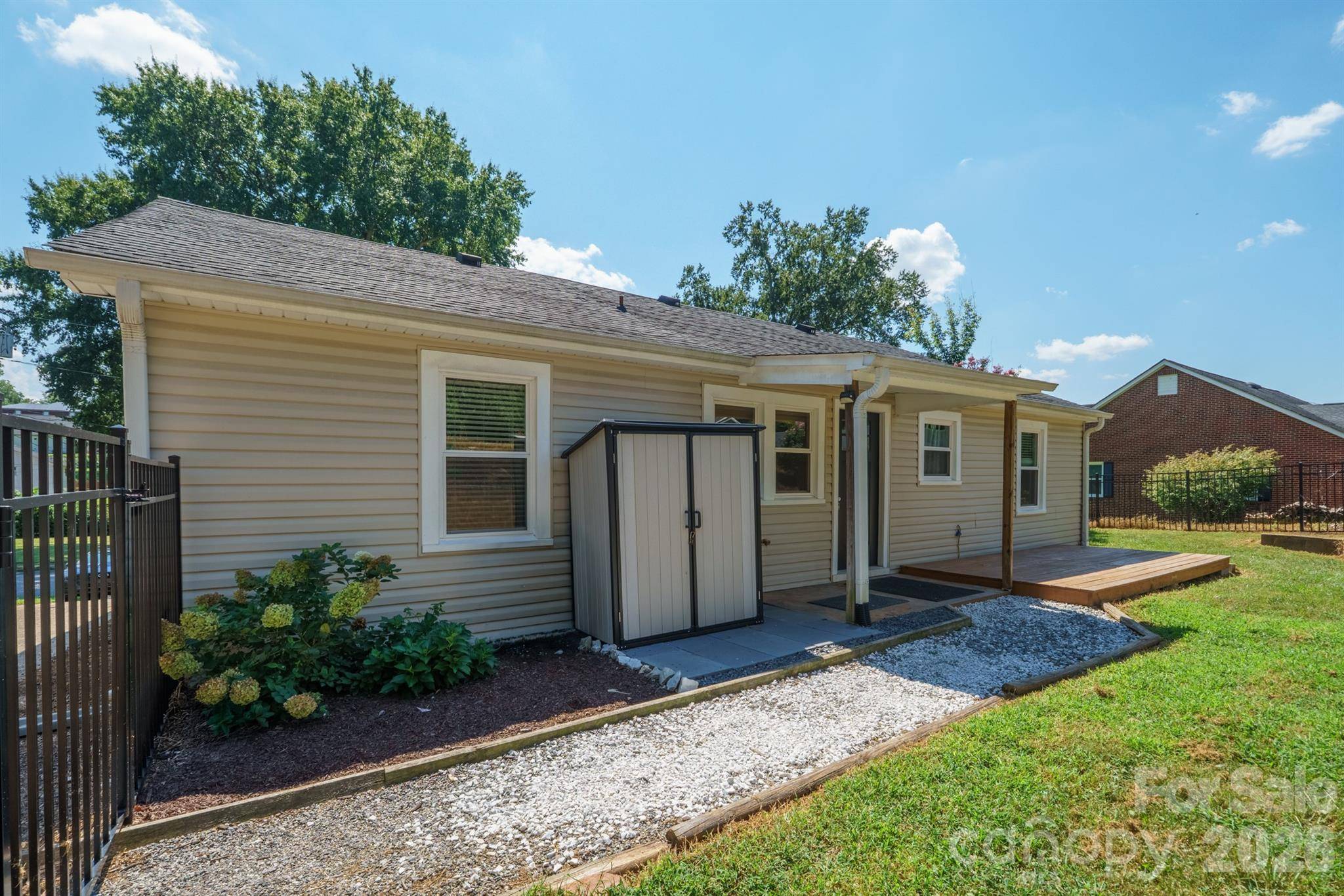 106 Cascade ST, Morganton, NC 28655