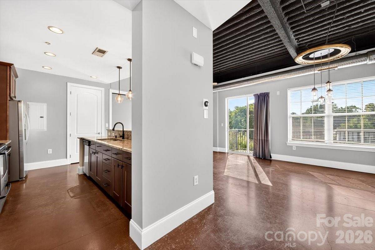 2338 Yadkin AVE #506, Charlotte, NC 28205