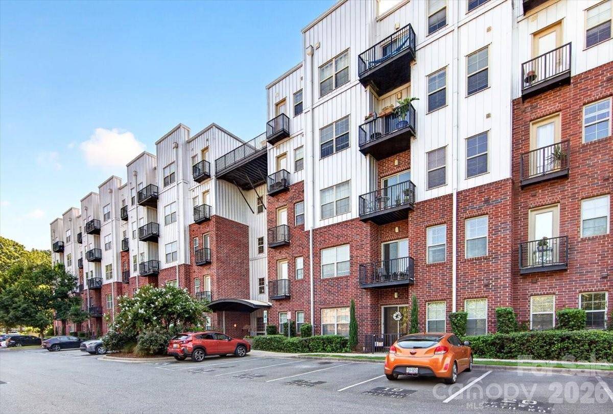 2338 Yadkin AVE #506, Charlotte, NC 28205