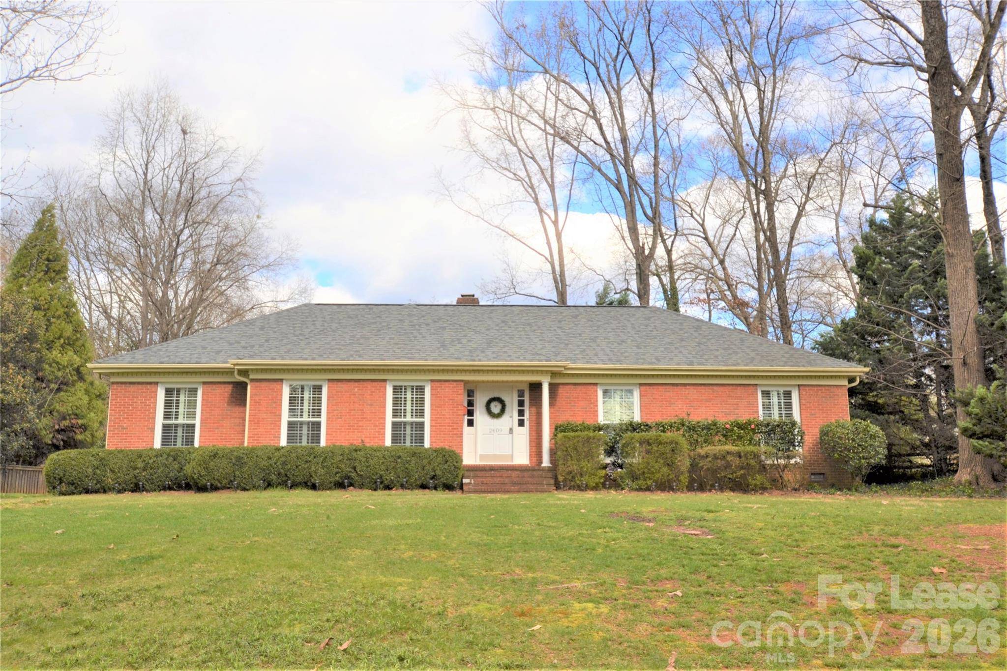 2409 Huntingtowne Farms LN, Charlotte, NC 28210