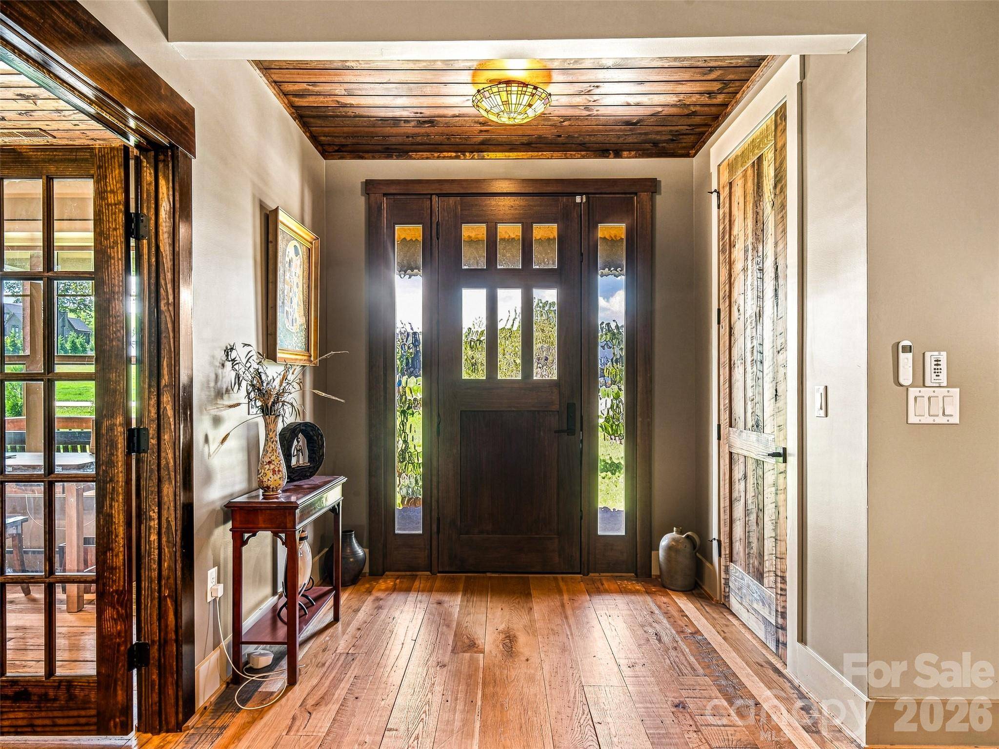 43 Lucy LN, Mills River, NC 28759