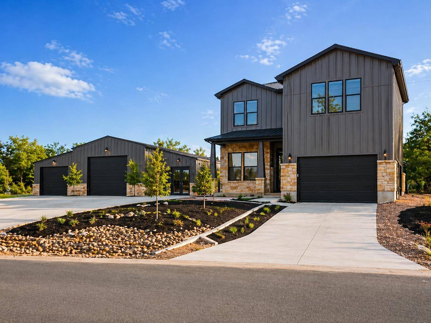108 E Live Oak, Granite Shoals, TX 78654