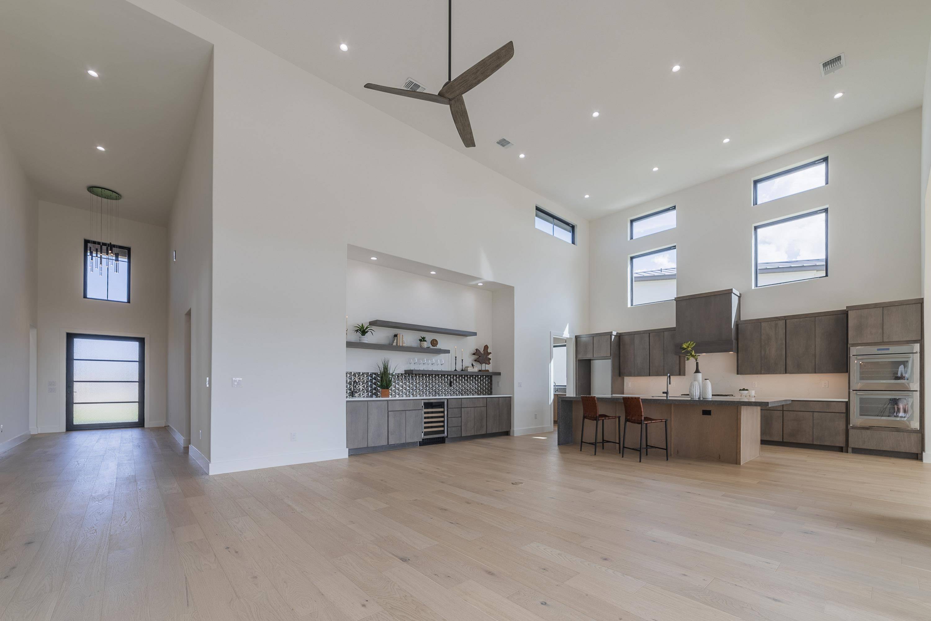 105 Manciano, Horseshoe Bay, TX 78657