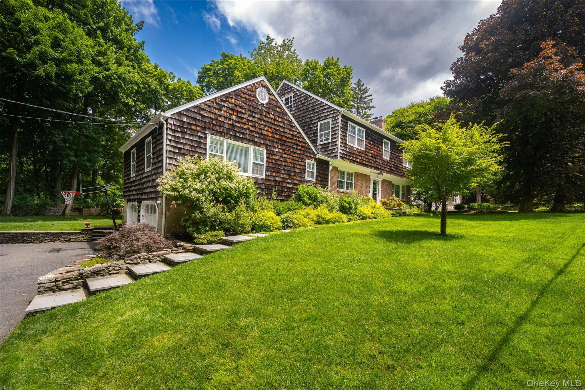 15 Laurel Hill RD, Dobbs Ferry, NY 10522