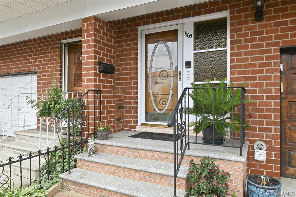 11-63 129th ST, College Point, NY 11356