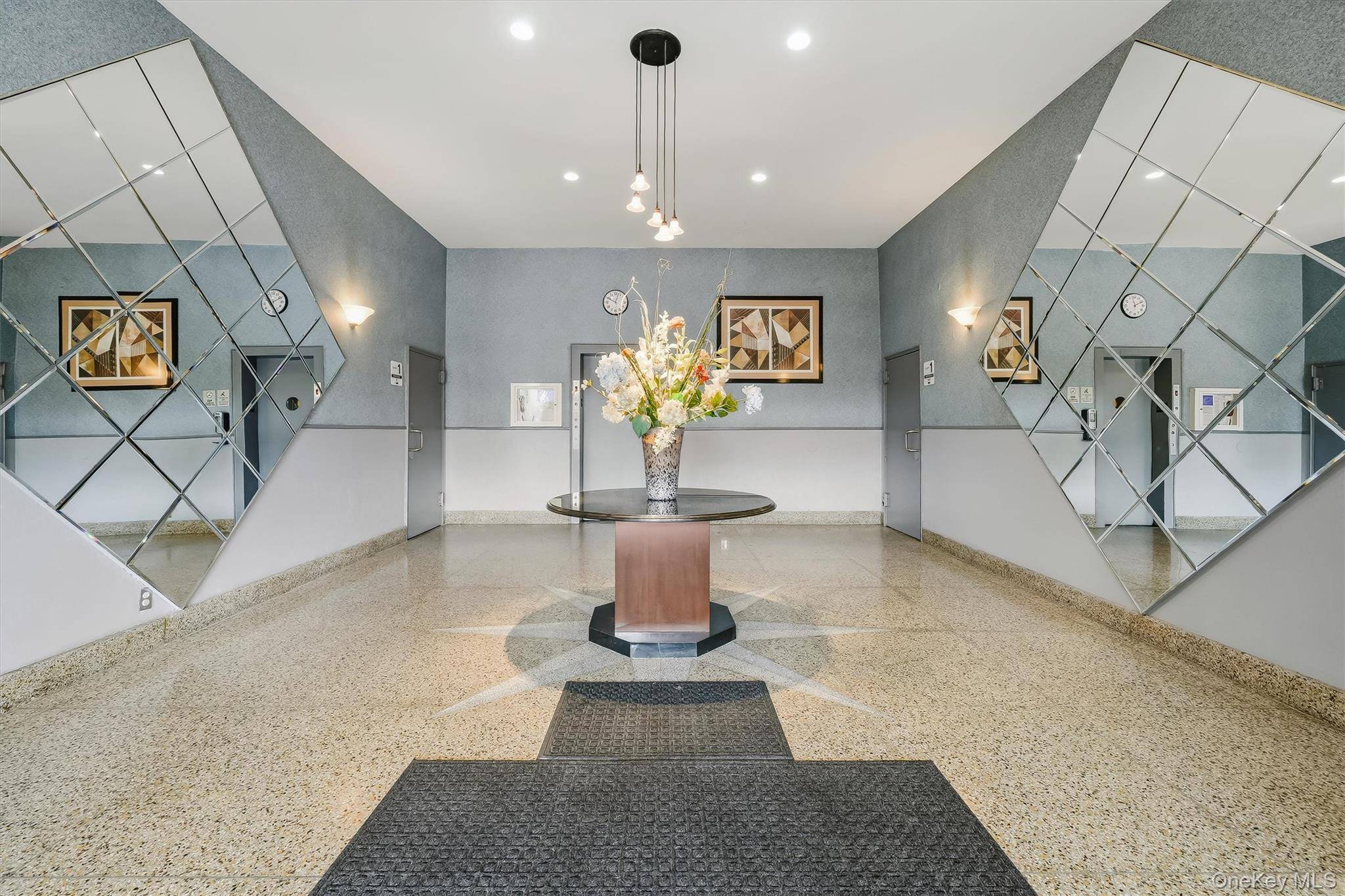125 Bronx River RD #2F, Yonkers, NY 10704