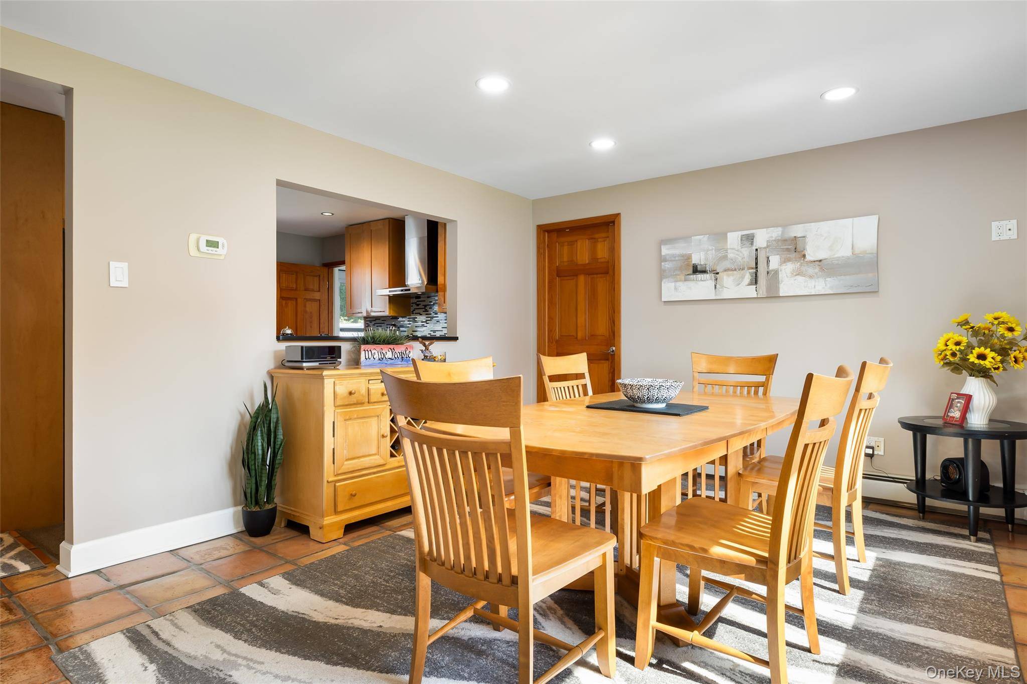 2100 North DR, Seaford, NY 11783