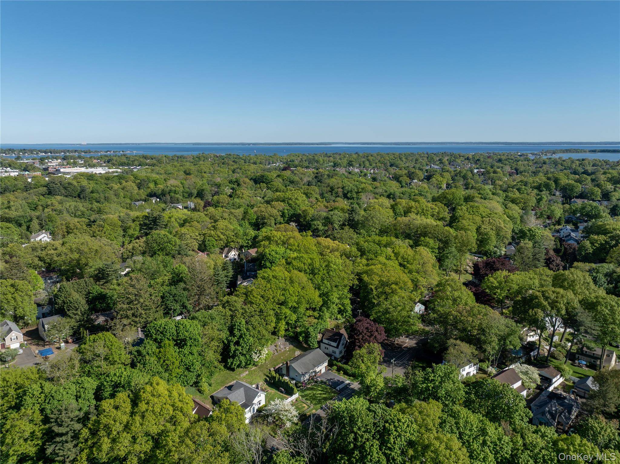 61 Center DR, Old Greenwich, CT 06870