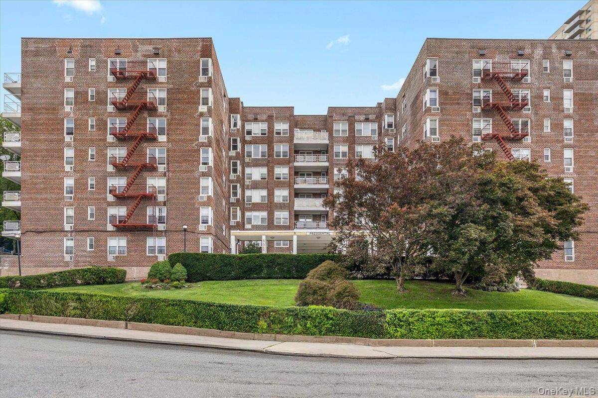 601 Kappock ST #1P, Bronx, NY 10463