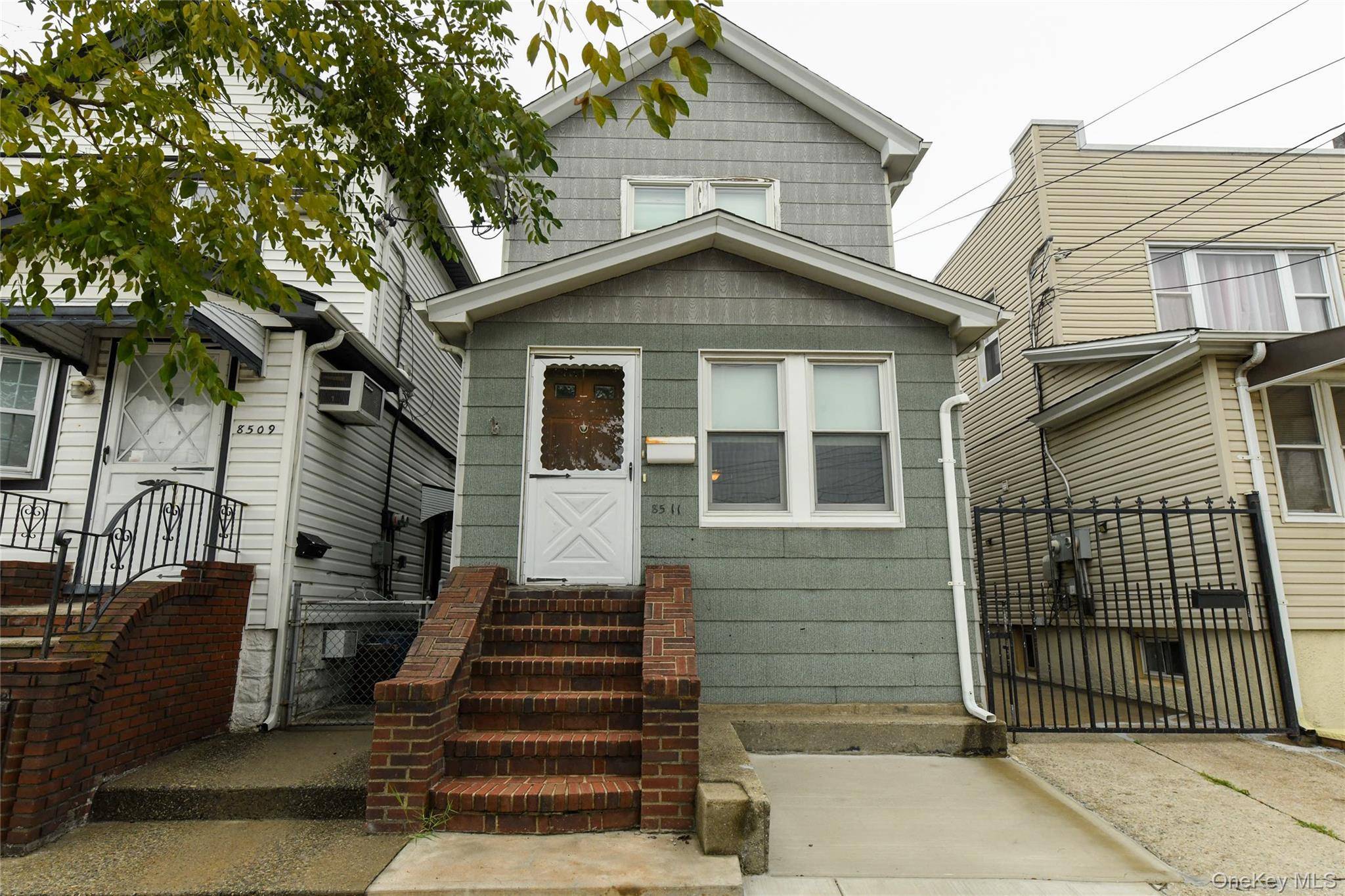 85-11 Sutter AVE, Ozone Park, NY 11417