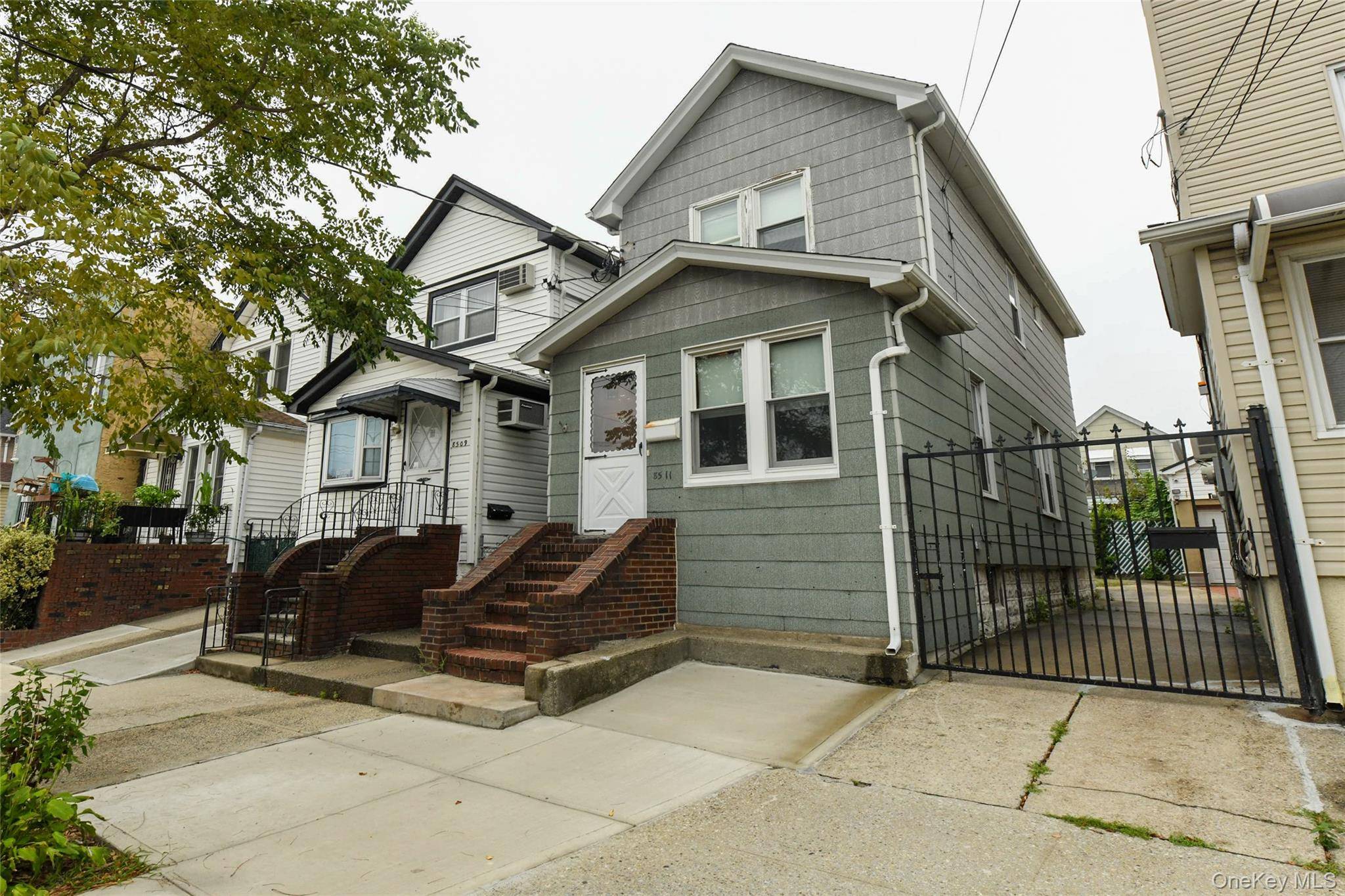 85-11 Sutter AVE, Ozone Park, NY 11417