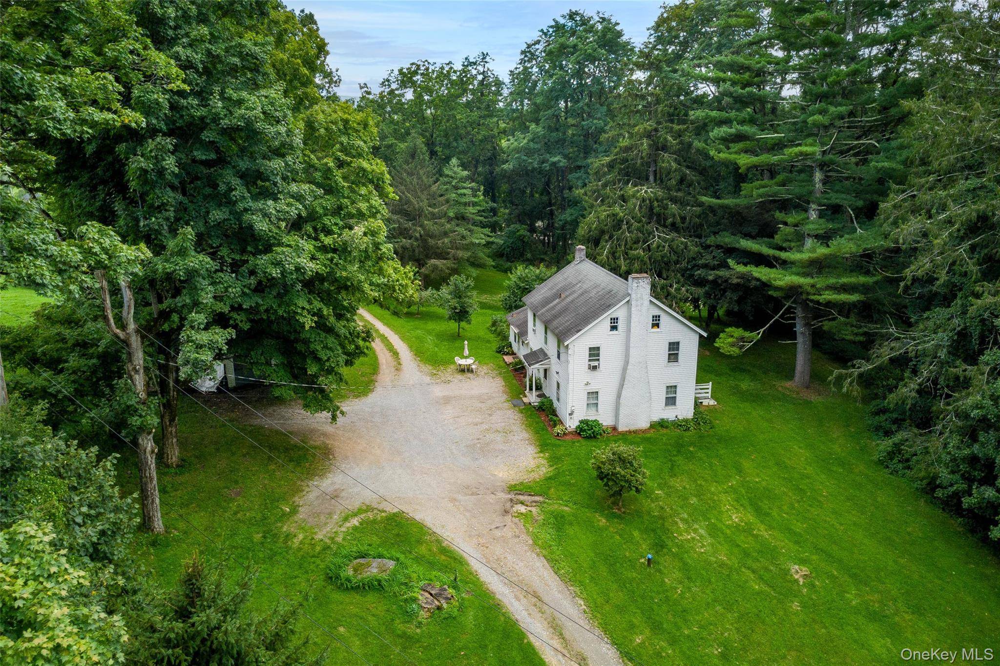 264 Quaker Hill RD, Pawling, NY 12564