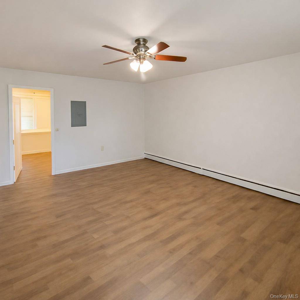 224 Walsh AVE, New Windsor, NY 12553