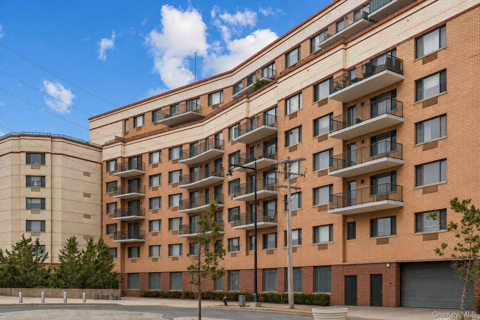 136 Beach 117th ST #2H, Rockaway Park, NY 11694