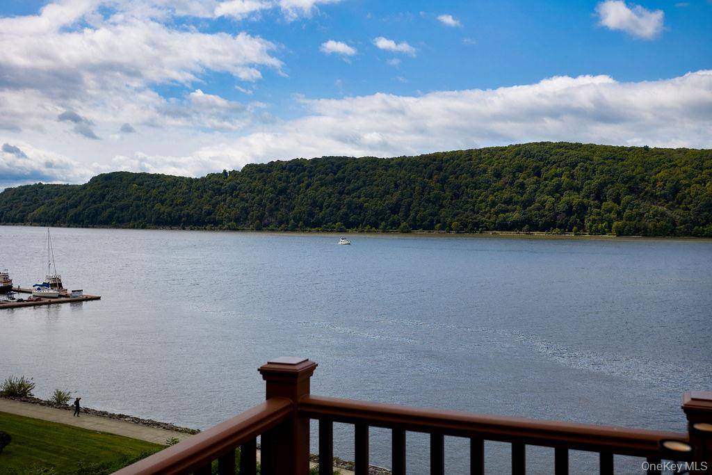 38 Hurlihe ST #38B, Poughkeepsie, NY 12601