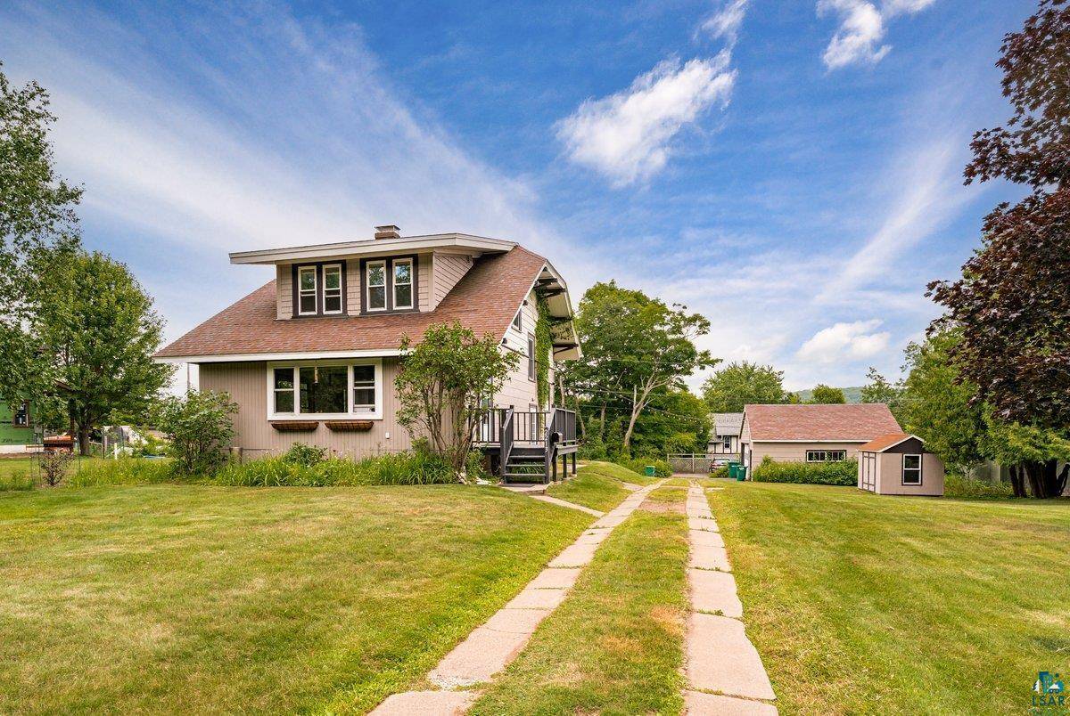 2213 Sussex Ave, Duluth, MN 55812