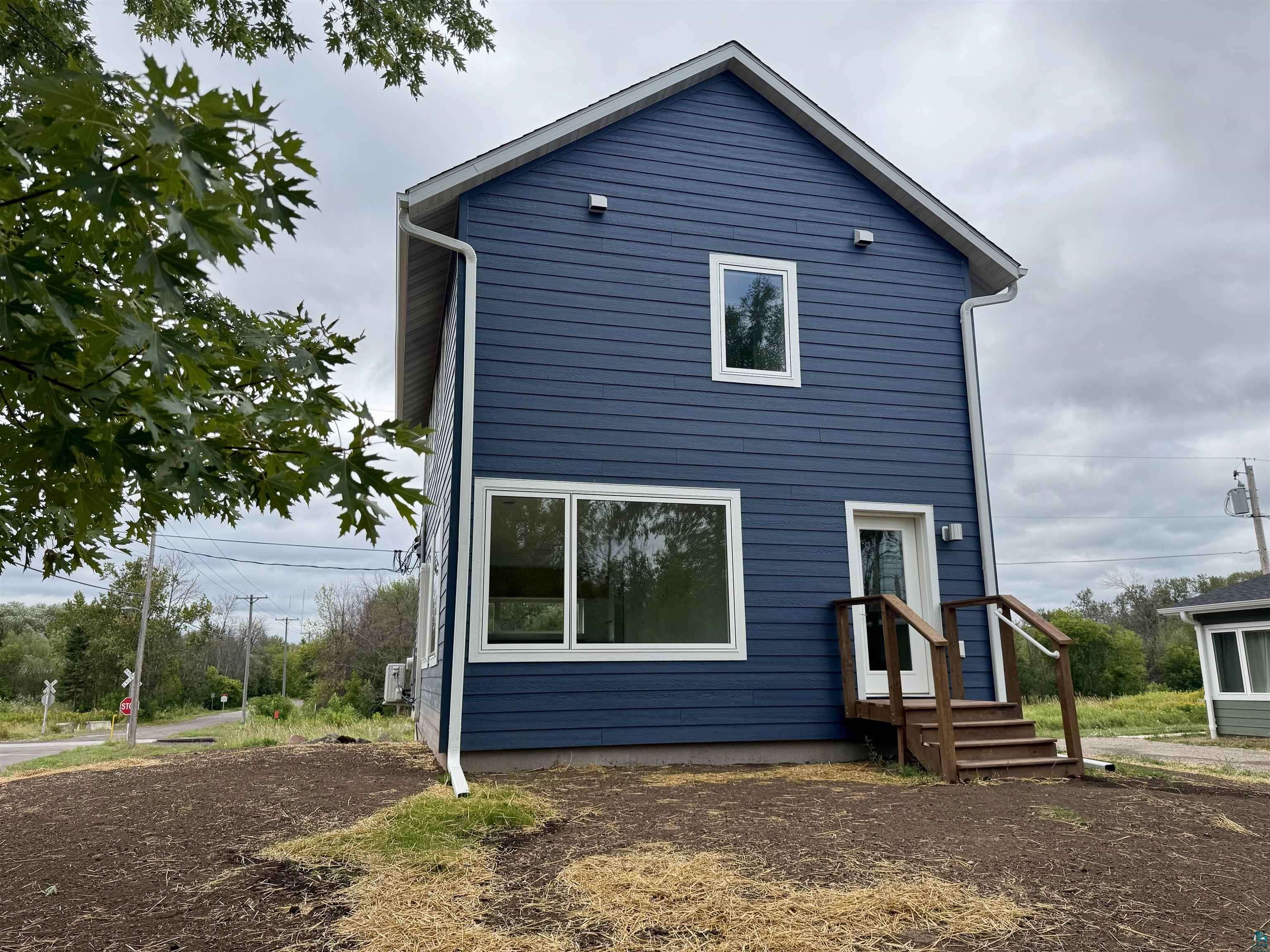 6301 Sherburne St, Duluth, MN 55807