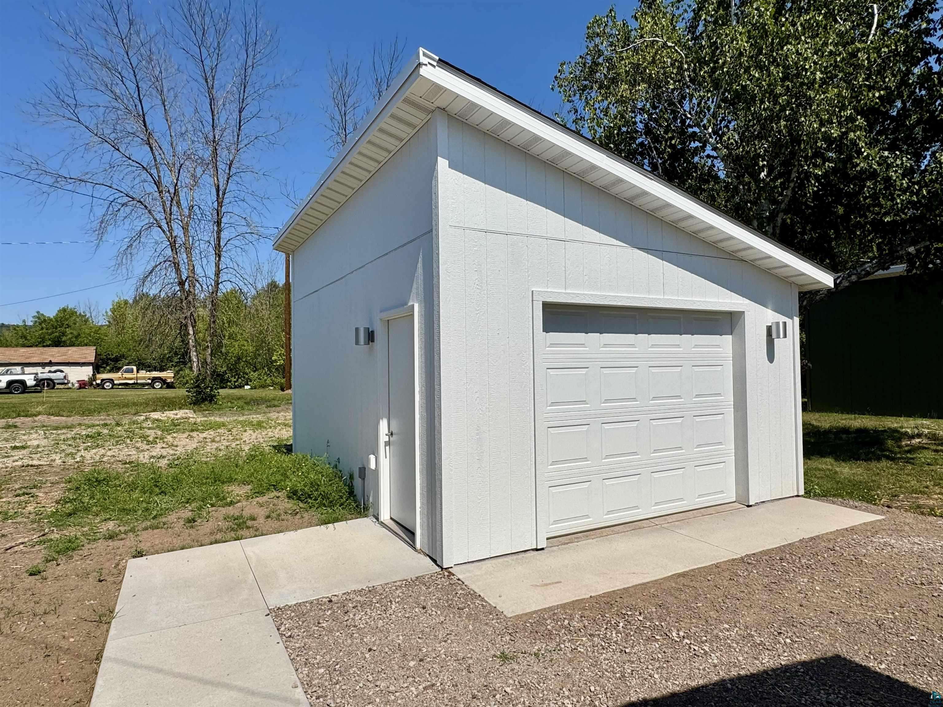 6311 Sherburne St, Duluth, MN 55807