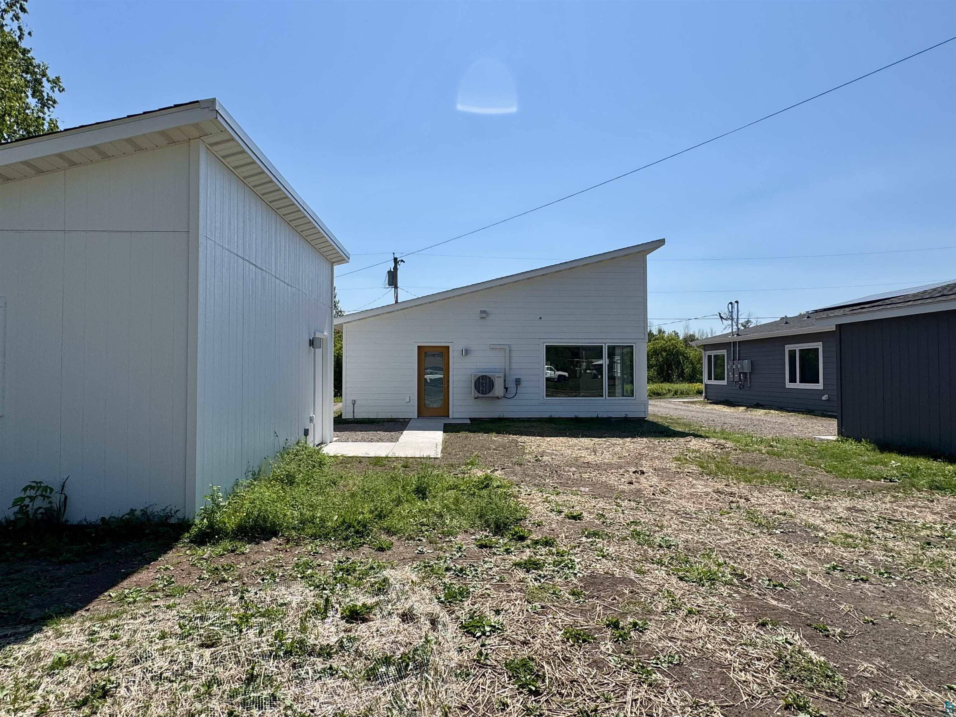 6311 Sherburne St, Duluth, MN 55807