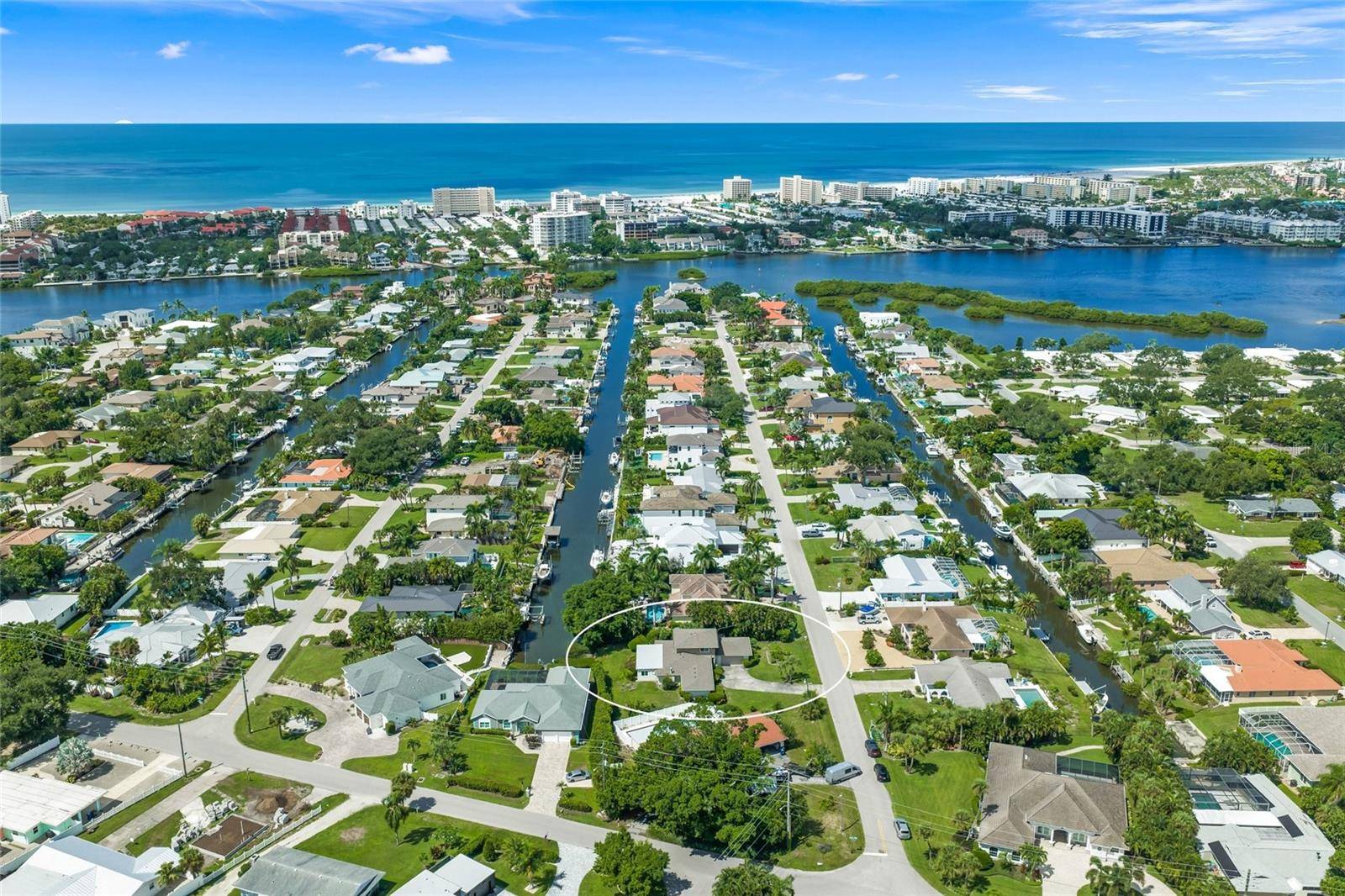 1820 STANFORD LN, Sarasota, FL 34231