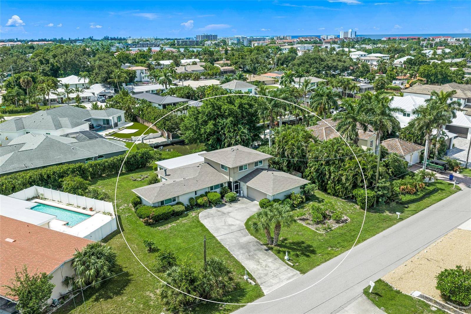 1820 STANFORD LN, Sarasota, FL 34231