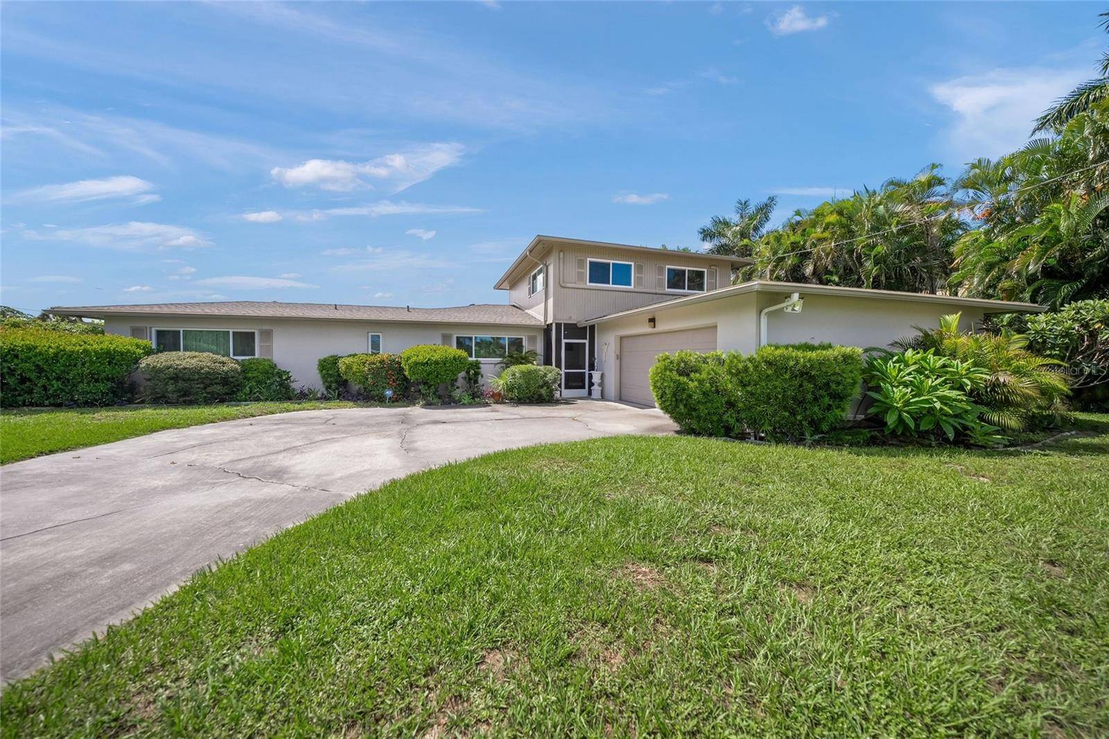 1820 STANFORD LN, Sarasota, FL 34231