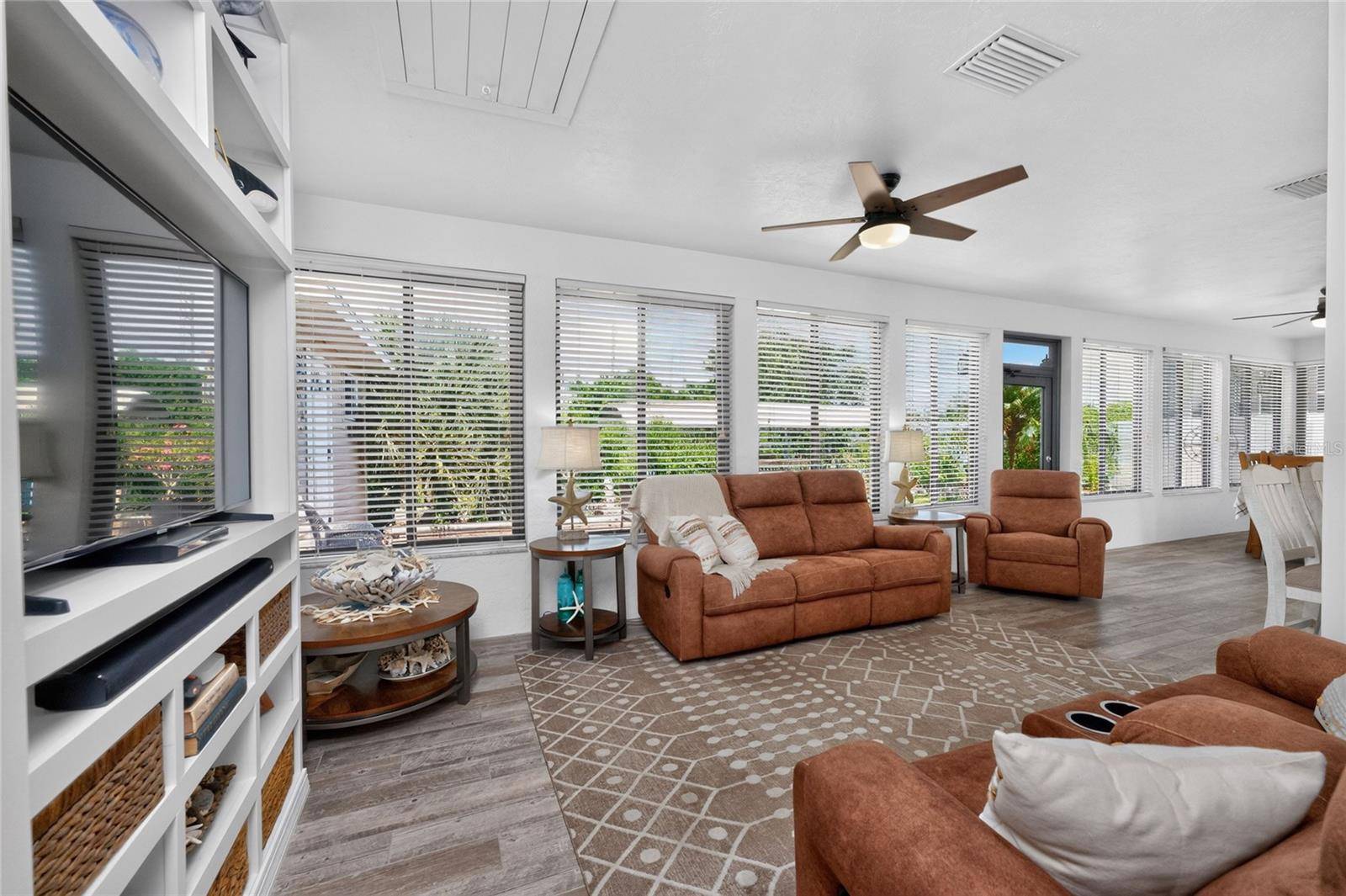 2041 S PINE ST, Englewood, FL 34224