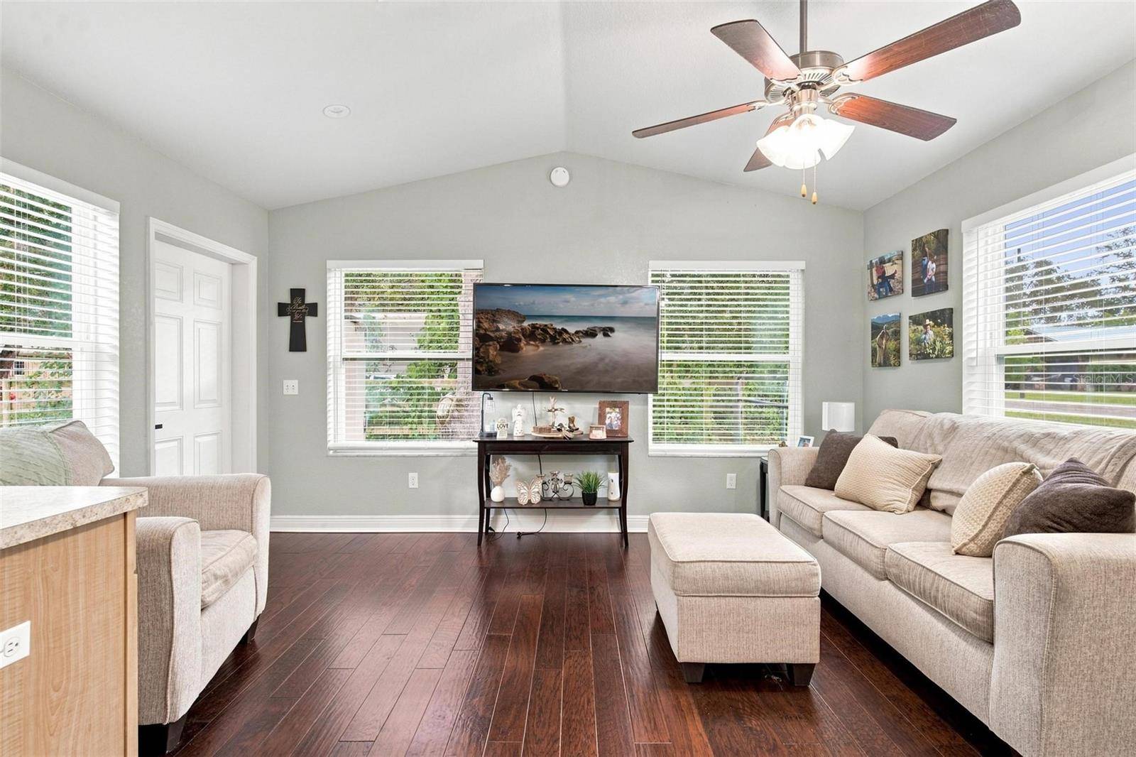 2067 SE 175TH TER, Silver Springs, FL 34488
