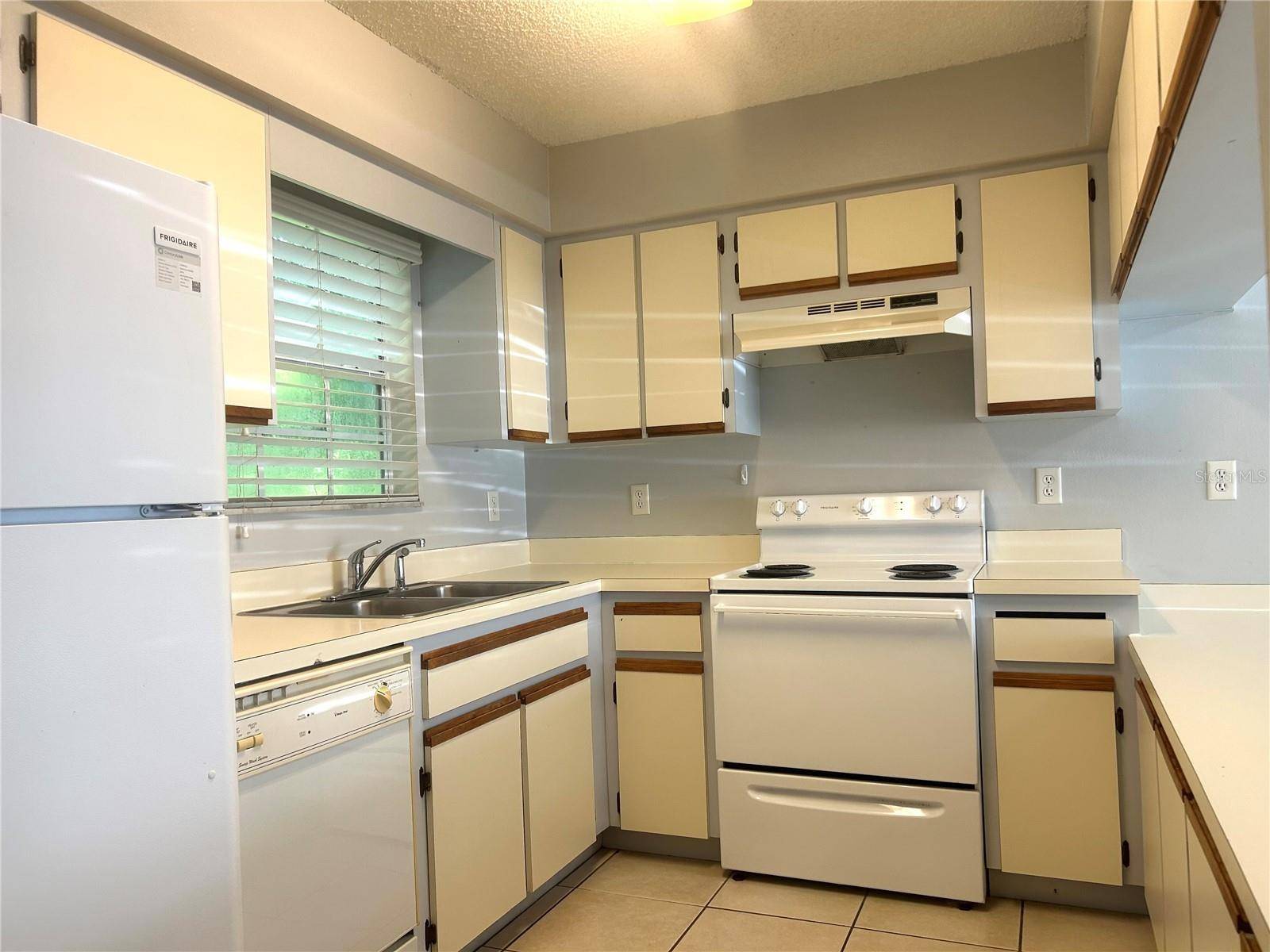 32813 RADIO RD, Leesburg, FL 34788