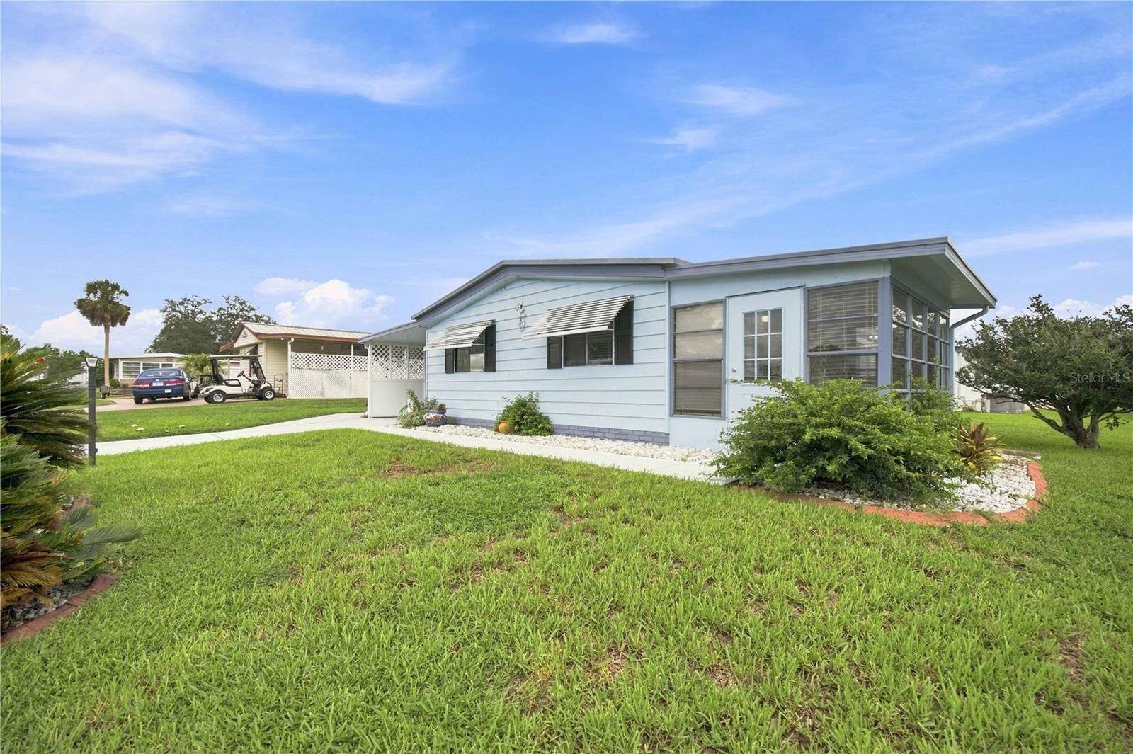 704 ROSEAPPLE AVE, Lady Lake, FL 32159