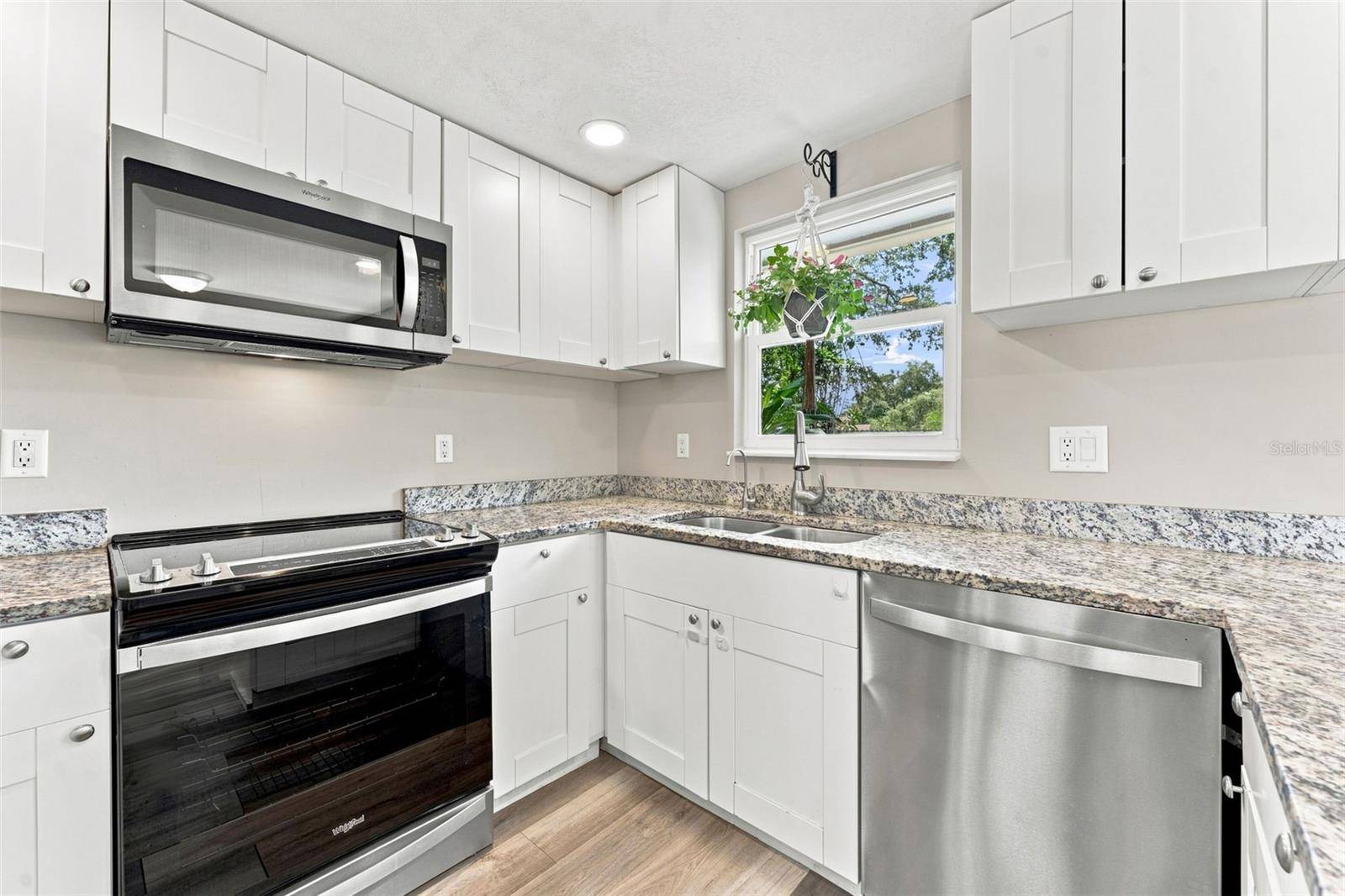 2801 CANDLEWOOD ST, Clearwater, FL 33759