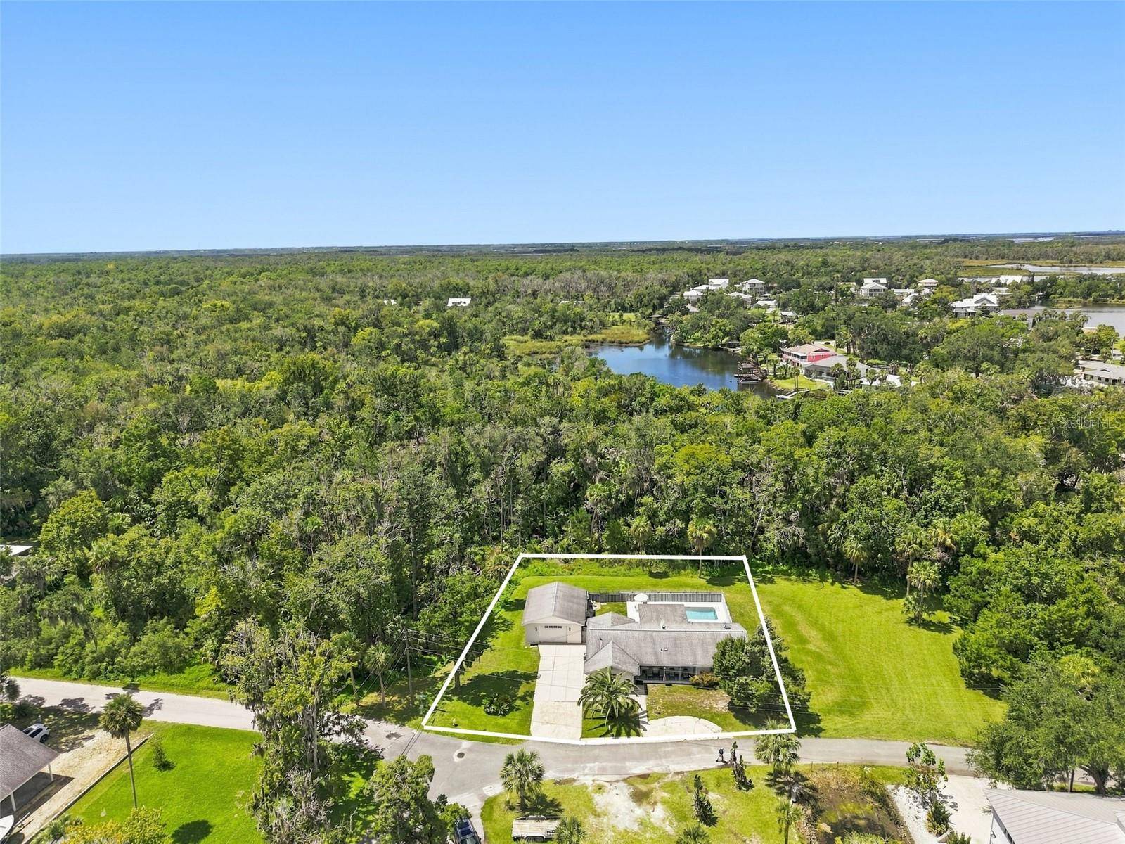 1014 N APPALACHIAN TER, Crystal River, FL 34429