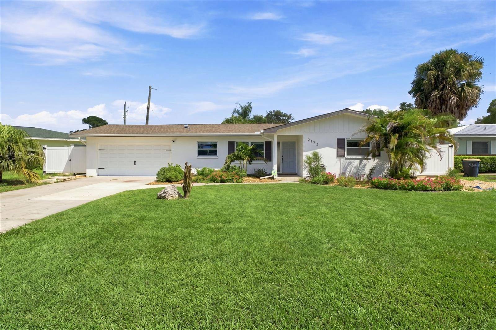2172 UNIVERSITY DR S, Clearwater, FL 33764