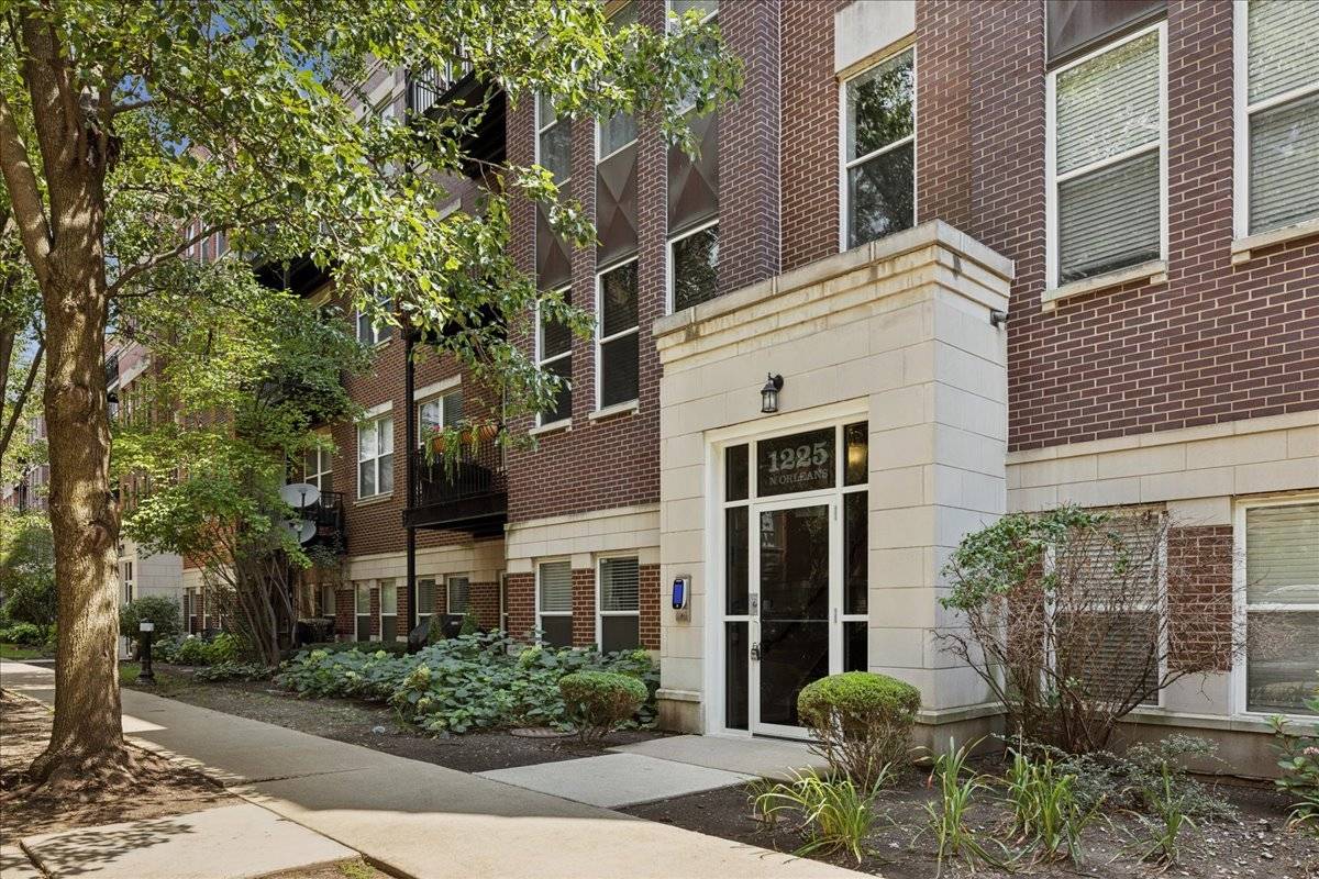 1225 N ORLEANS ST #602, Chicago, IL 60610