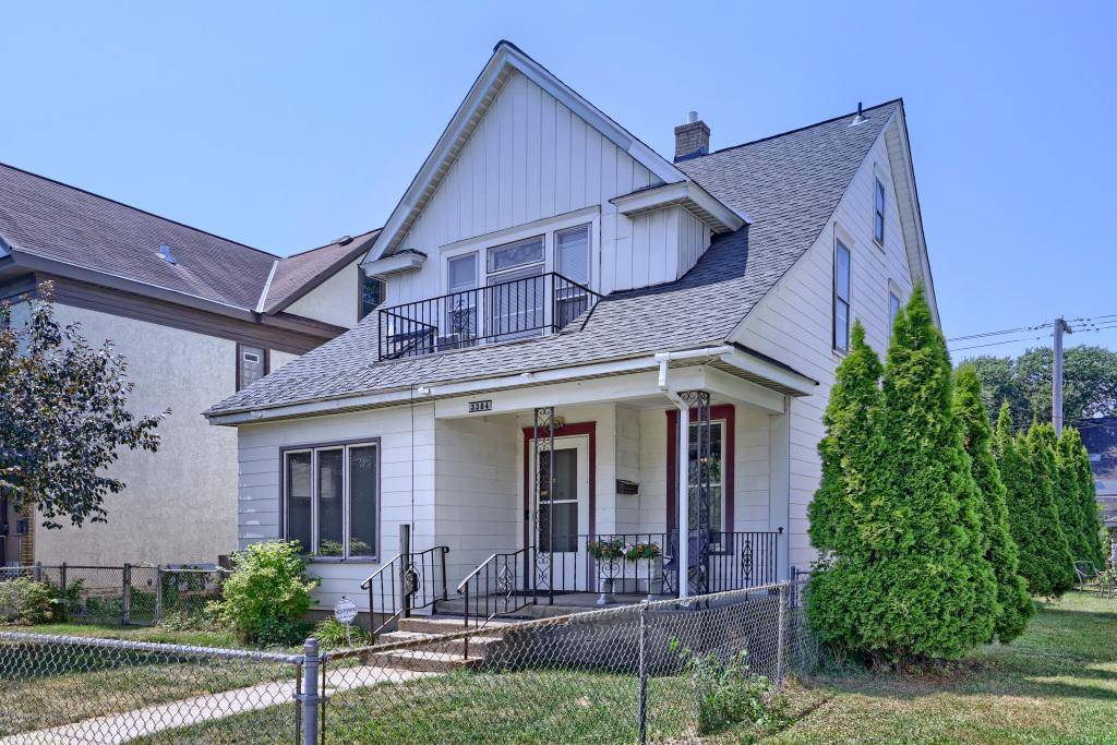 3304 Grand AVE S, Minneapolis, MN 55408