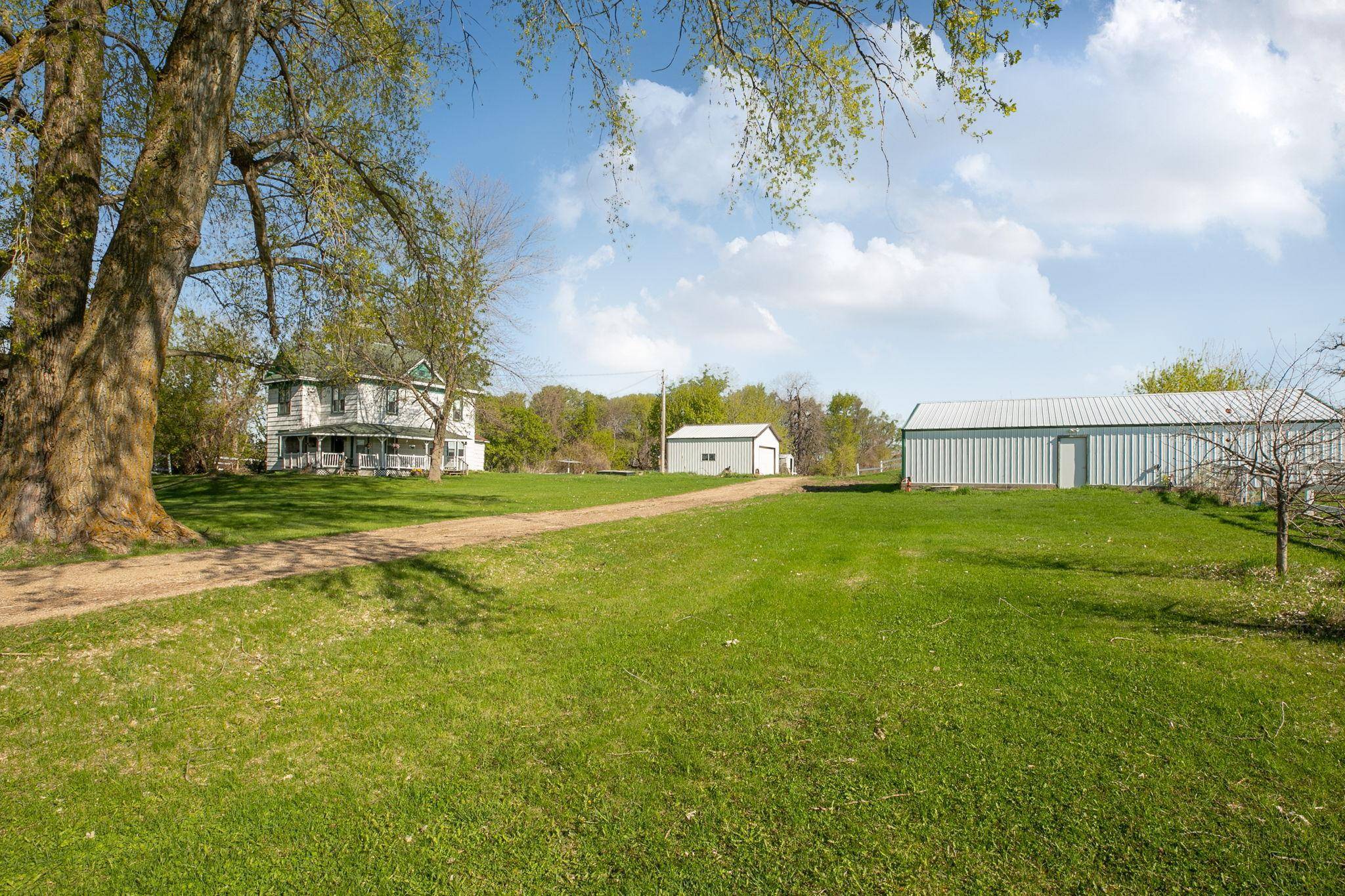 2840 30th ST NE, Buffalo, MN 55313