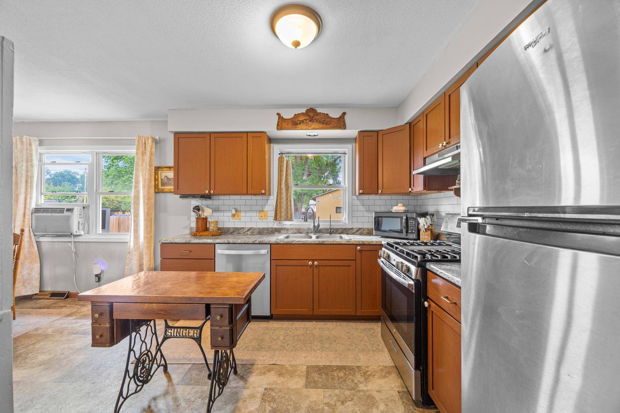 204 Cedar ST S, Lester Prairie, MN 55354