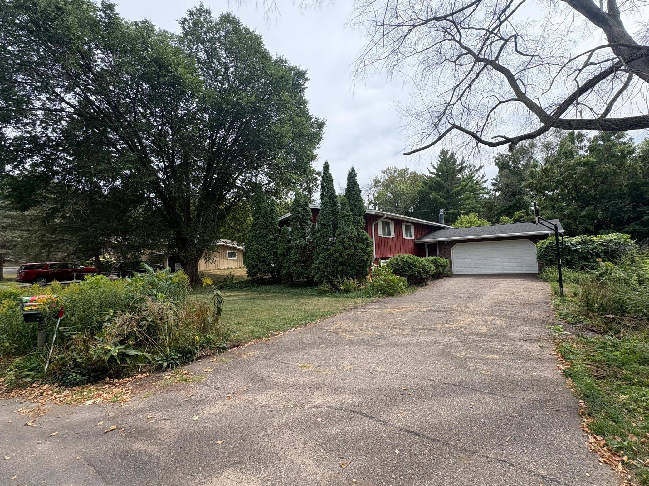 13515 Mayview CT, Minnetonka, MN 55345