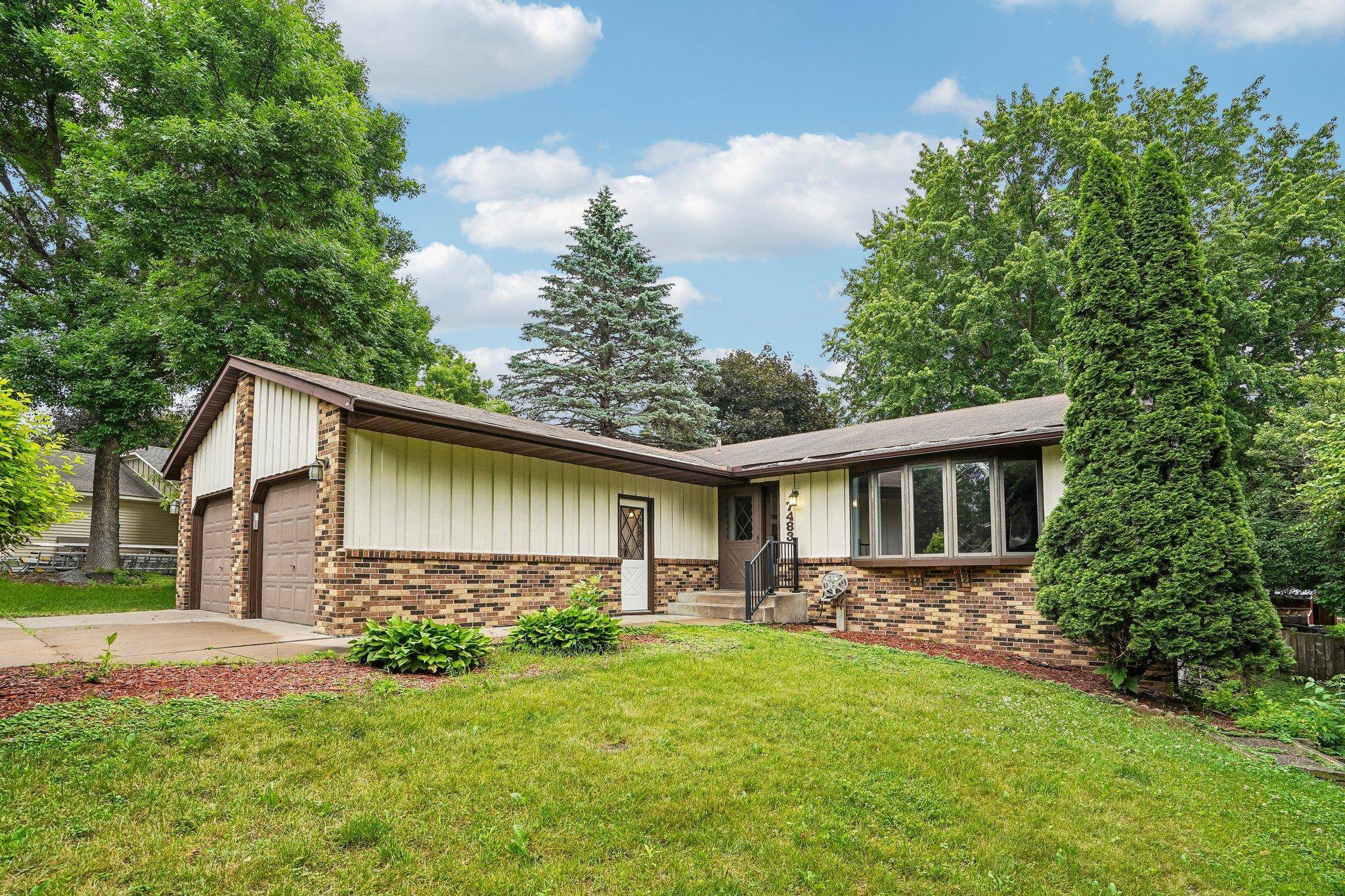 7483 Hydram AVE S, Cottage Grove, MN 55016