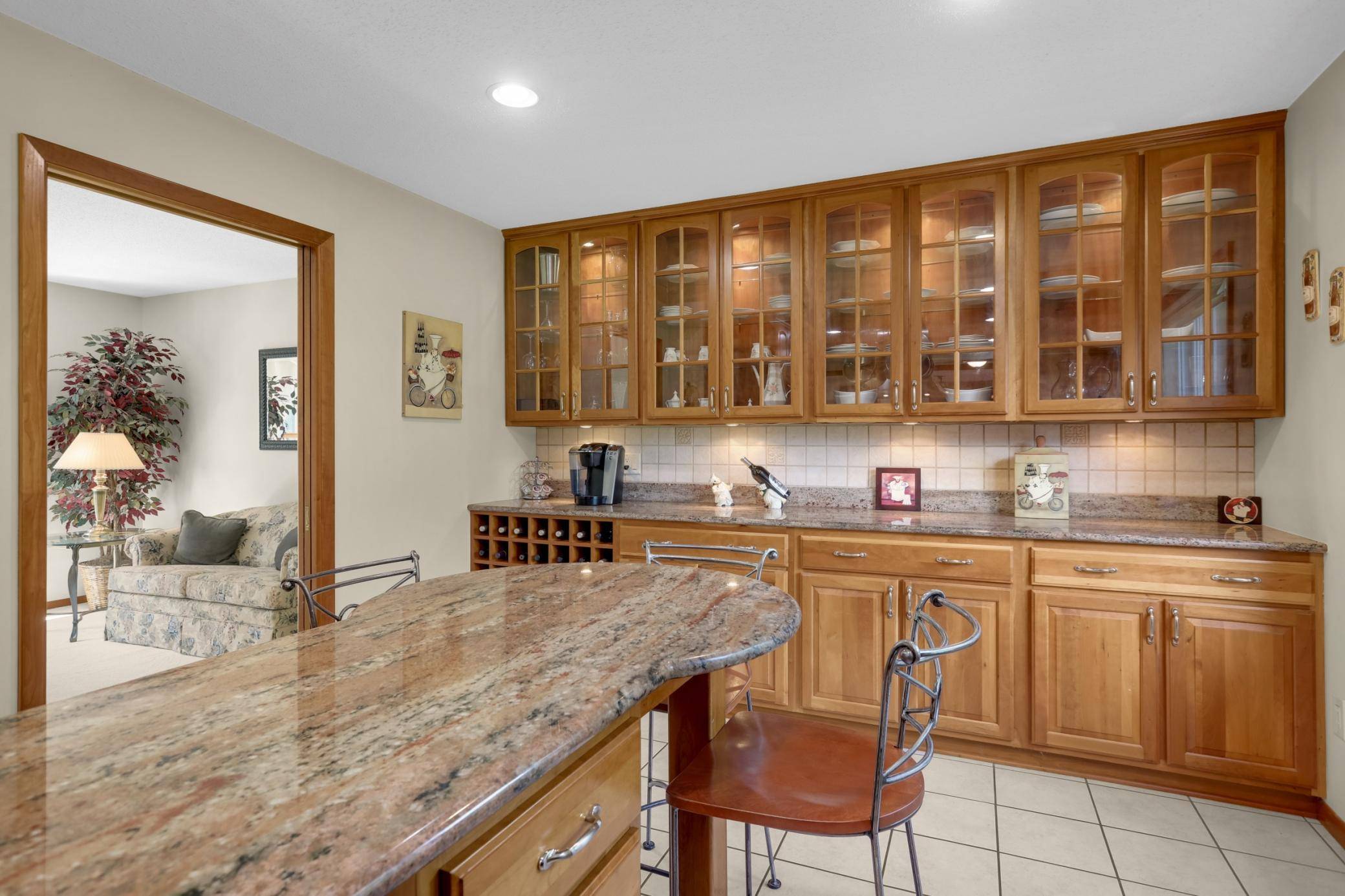 9622 Polaris LN N, Maple Grove, MN 55369