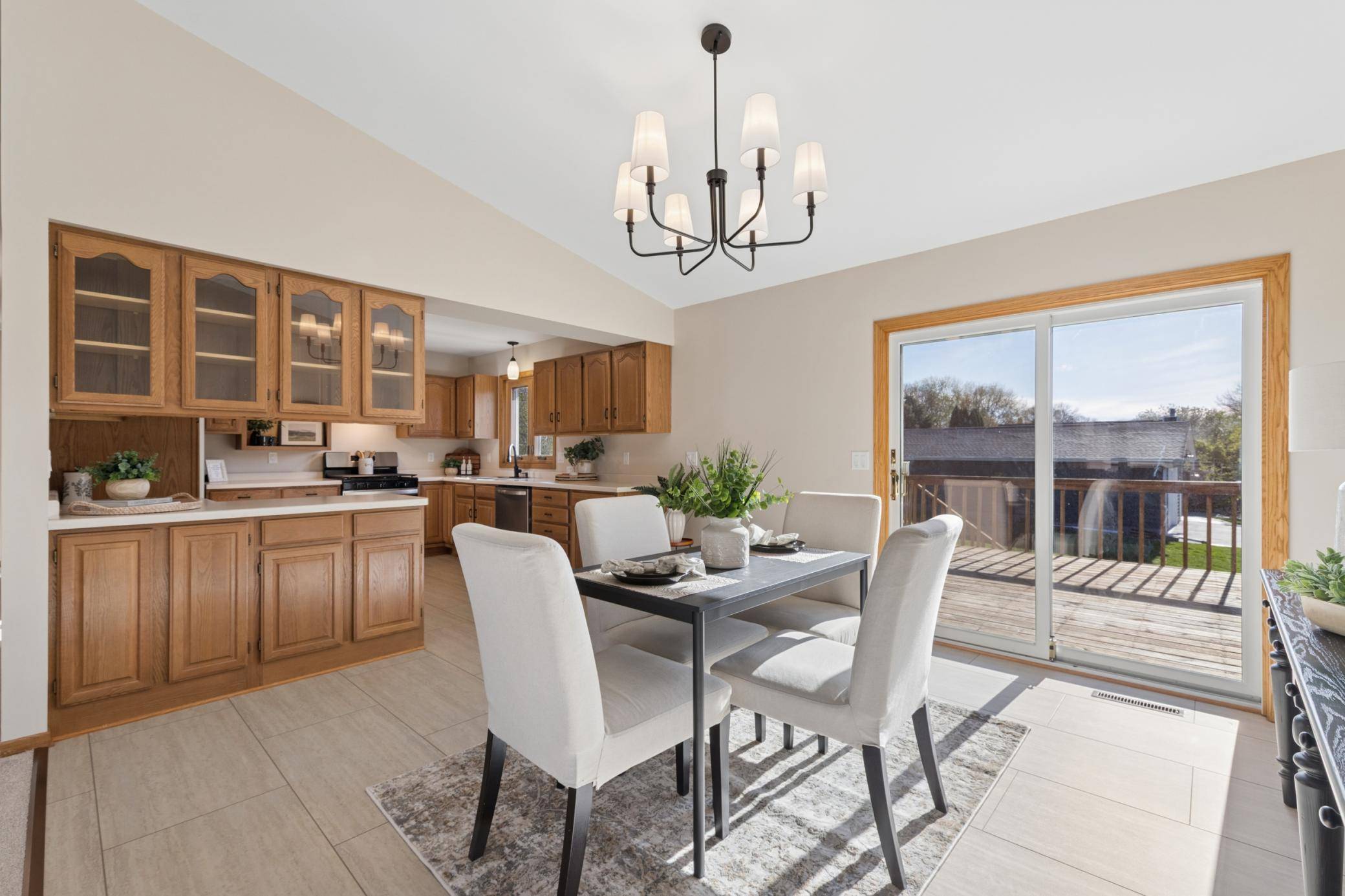 1193 Shawmut ST S, Shakopee, MN 55379