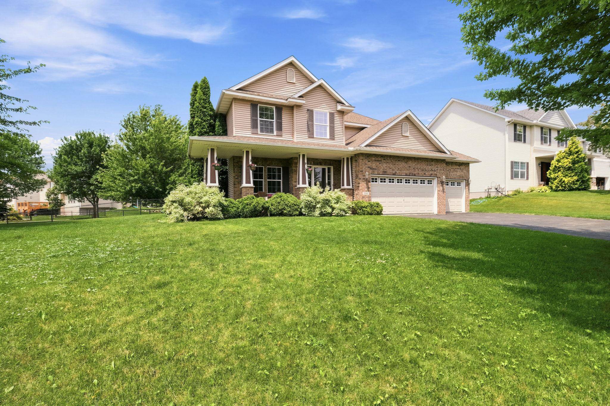 3985 Games DR, Minnetrista, MN 55375