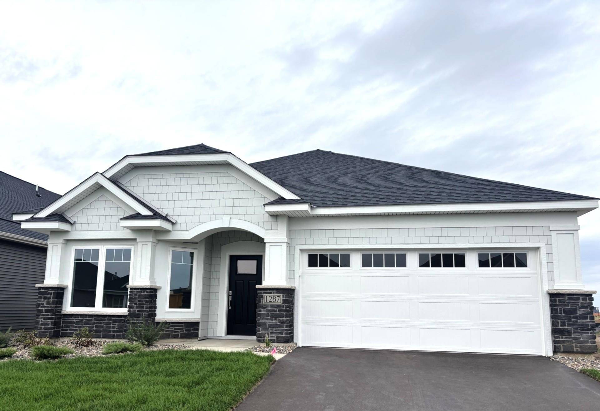 1287 149th ST W, Rosemount, MN 55068