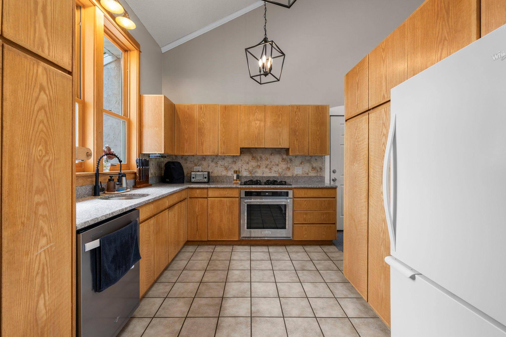 8870 202nd ST N, Forest Lake, MN 55025