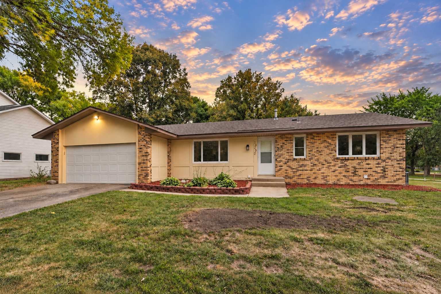 10250 Boundary Creek TER, Maple Grove, MN 55369