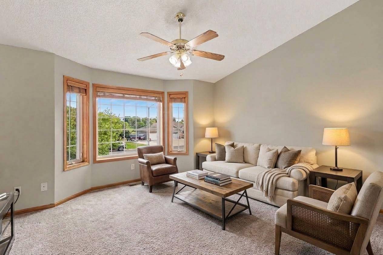 612 Deer TRL, Montgomery, MN 56069