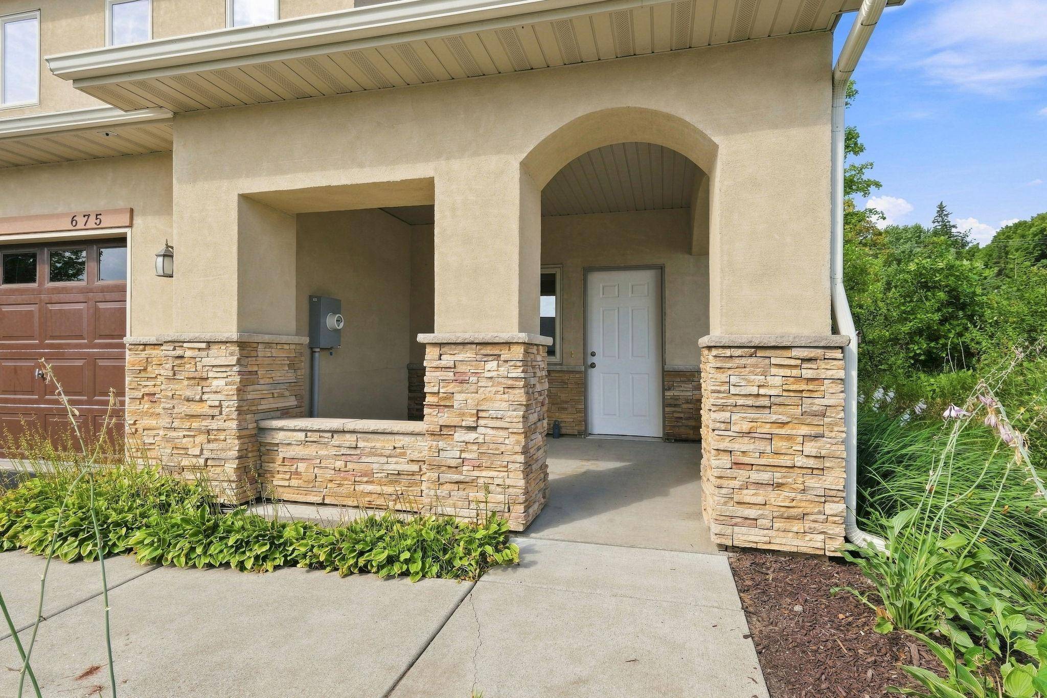 675 Sienna DR, Watertown, MN 55388
