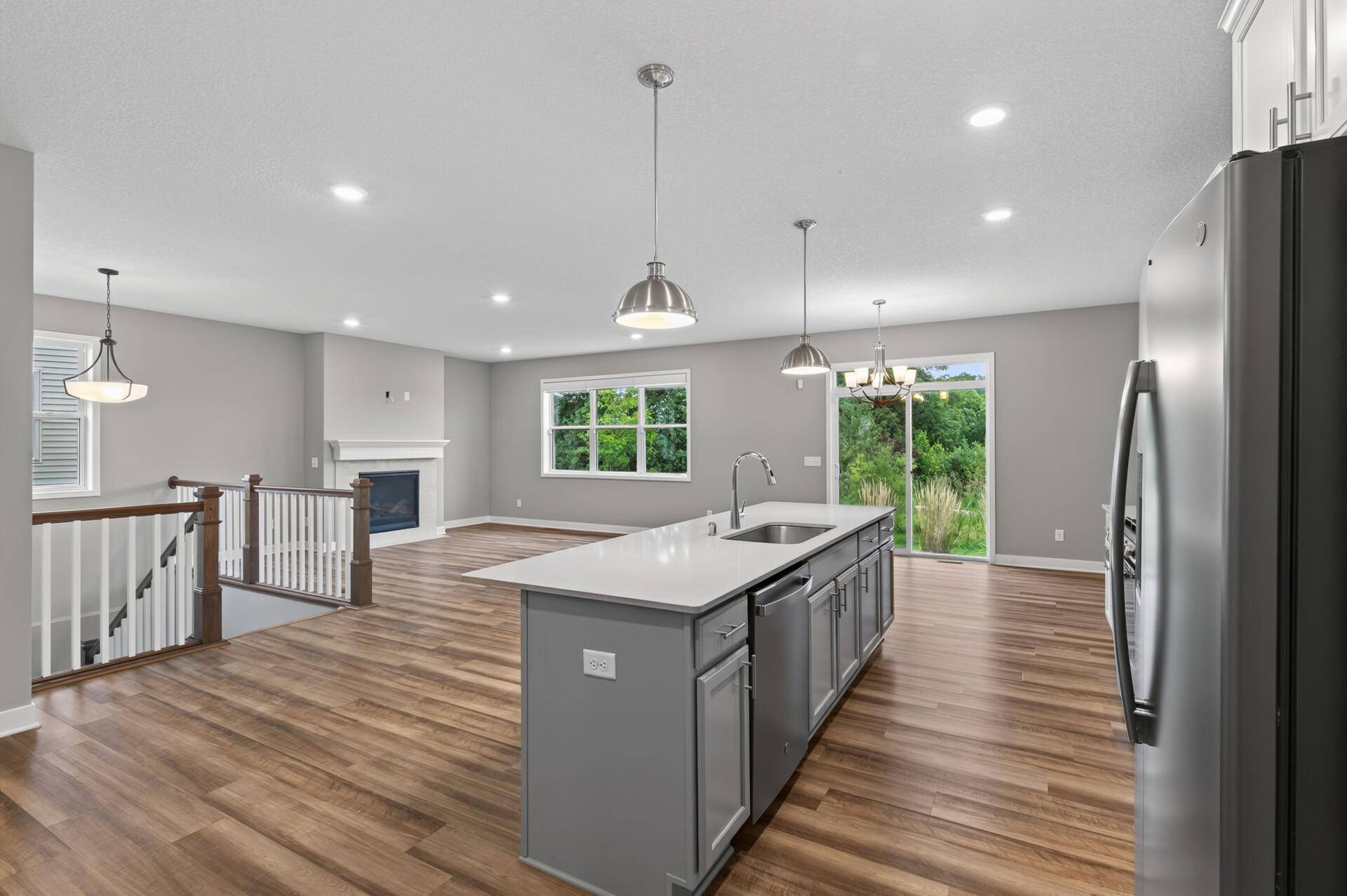 1250 Oak Tree CT, Carver, MN 55315