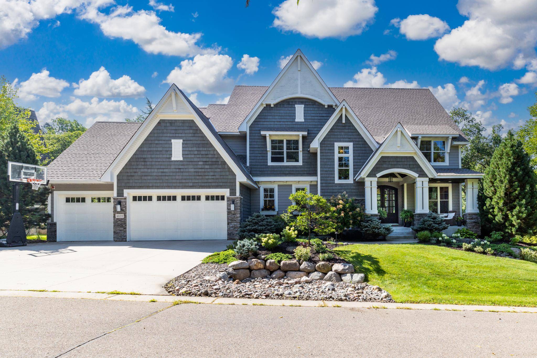 4410 Juleena PL, Minnetonka, MN 55345